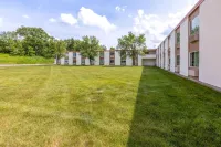 Baymont by Wyndham Jamestown Conference Center & Water Park Hotels in Jamestown