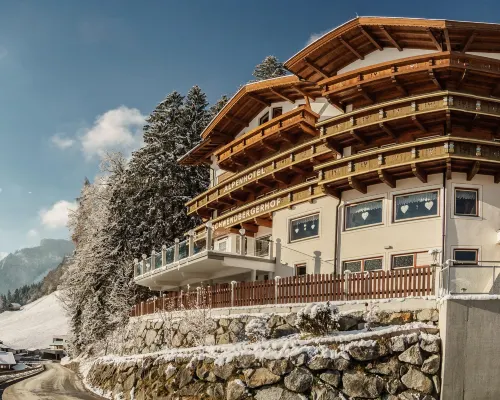 Panoramahotel Schwendbergerhof Hotels in Hippach