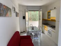 Beautifully renovated flat with shared pool - 2星級