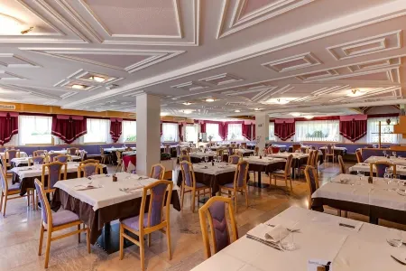 Smy Koflerhof Wellness & Spa Dolomiti Отели в г. Разун-Антерсельва