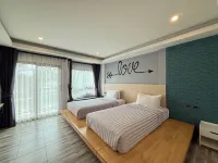 Sor Kor Sor Resort Hotels near Samae San Island