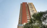 HMO - Full-length Studios in Building c/ Pool Hotels near Butanta