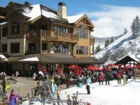 Must See - Million $$$ Townhome - Best Value - Ideal Location Close to Lift Hotels in Edwards