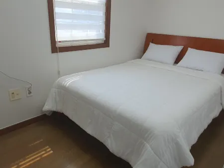 Daebudo Nurimaru Pension (Unshared House, Pool Villa) Отели рядом с достопримечательностью «365 대부도 캠핑시티»