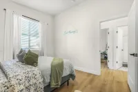 Relaxing & Cozy Tiny House - NEAR PDX - WATERFRONT