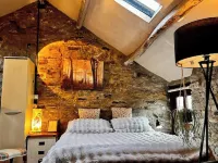 The Hayloft Rustic Glamping Barn, Caldbeck Village Hotels in Wigton