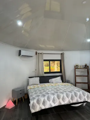 Villa de Vacances "3 Îlots" : Confort Moderne, Piscine, Accès Direct à la mer ! Hotel a Aboisso