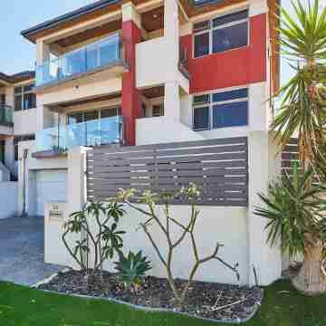 4 Bed 4 bath in Scarborough Hotel Exterior