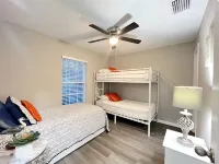 2 Bedrooms/2 Baths modern and comfortable home only 1.5 hours from Orland Hotels in Citrus Springs