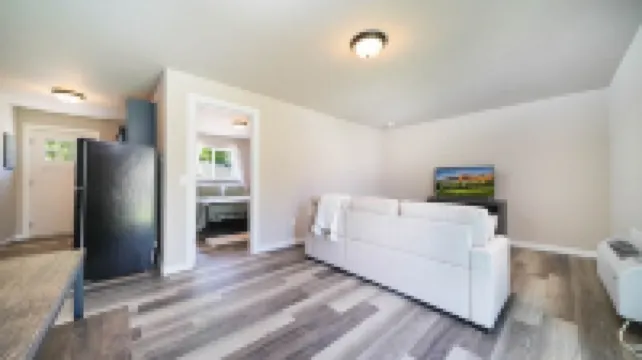 Cozy Updated Apartment Walking Distance to Downtown Fruita