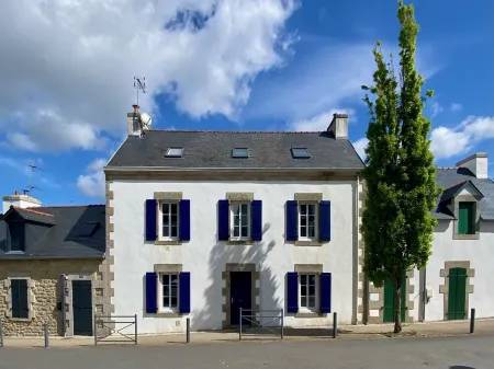 Charming house in the port of Sainte-Marine