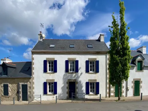 Charming house in the port of Sainte-Marine