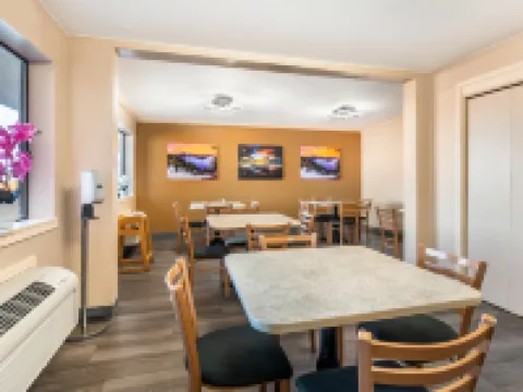 Quality Inn Klamath Falls - Crater Lake Gateway Hotels in Altamont