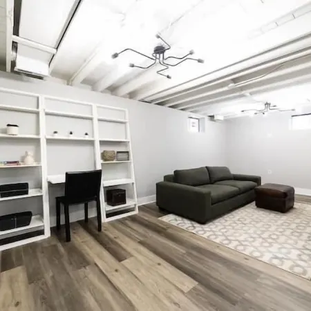 Fabulous 3-bedroom house with AC in charming Elgin