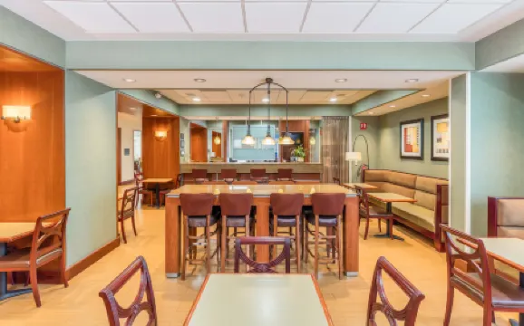 Hampton Inn by Hilton Queretaro Tecnologico