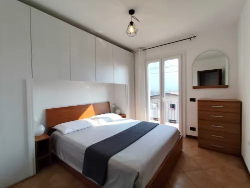 Sophie House - House with exclusive veranda and garden a few minutes from the lake.