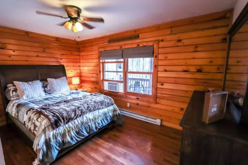 Charming 4-bedroom cabin