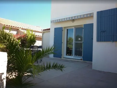 Vacation home for 6, air-conditioned, with shared pool and tennis court Отели в г. Соред