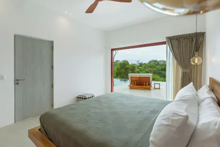 Elegant Ocean View Villa Serena in Hermosa Hills