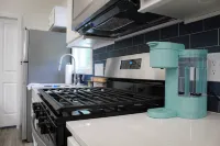 Charming 2-bedroom cottage with water access in tranquil Oriental