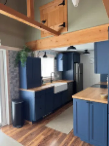 Cozy Cabin with Style