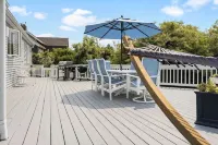 Beach Getaway - Spacious Katama Beach House