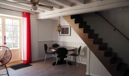 Luxe Gîte Romarin Отели в г. Лапен