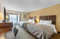 Quality Inn & Suites Hotels in Brampton