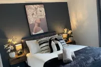 Prettide Suite- 1 free parking Hotels in Gillingham