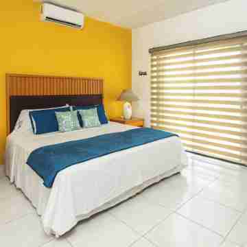 Luxury House 25 for 6-7 p, with Pool Cancun! Rooms