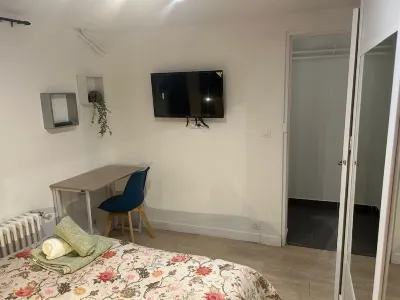 52 m2 apartment in Bezons, 15 minutes from La Défense Bikool Paris 주변 호텔