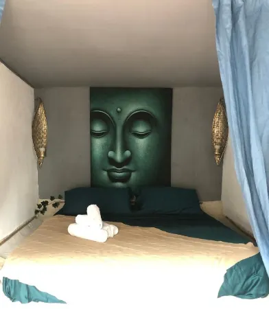 Beautiful Botanical Buddha Apartments near Langeron beach & Shevchenko park