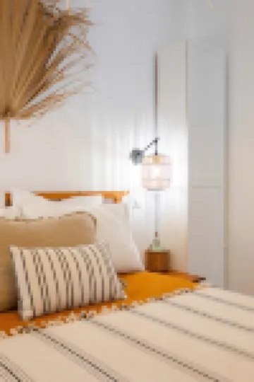 Large 1BR - 100m sea - Free Parking - First Floor