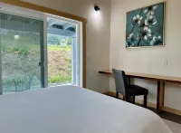 European Style Cottage in Oregon's Willamette Valley Wine Country - Cottage #3