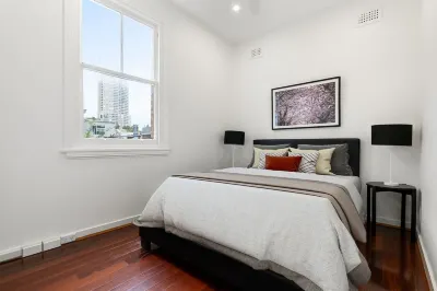 Bright Central Darlinghurst Hotel dekat Taylor Square