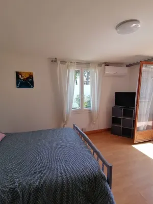 Dépendance de Charme Quartier Calme