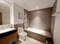 1BR Warm and comfortable APT in maryam island Отели в г. Индастриал Арея