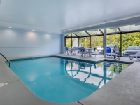 Comfort Inn & Suites Troutville - Roanoke North - Daleville Hotels in Botetourt County