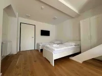 (AM1114) Modern mechanic's apartment / temporary apartment