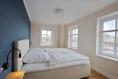 Large pirate's nest - By the sea