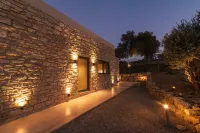 Triades Villas 3, Traumhafte Natursteinvilla mit Salzwasserpool, Ruhige Umgebung