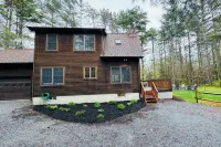 Private Modern Riverfront Ski Chalet - Near Gore Mountain and Lake George