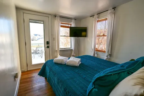 Waterfront Condo in Boothbay Harbor