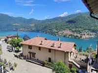 Piazzetta /Stunning Lake View - Welcome Cocktail Hotels in Moltrasio