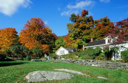 Exceptional Property, Saline Pool, Waterfall, Views Отели рядом с достопримечательностью «Карма Трияна Дхармачейкра»