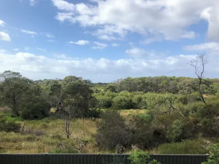 Romantic Couples Retreat—Dog Friendly St Leonards