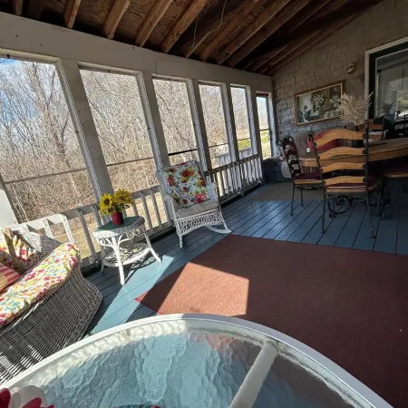 Entire house 2 miles to Misquamicut Beach- Sleeps 10!