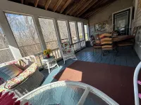 Entire house 2 miles to Misquamicut Beach- Sleeps 10!