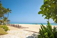 Ocean front Penthouse Loft located in Cabarete's world-famous kitesurfing spot.