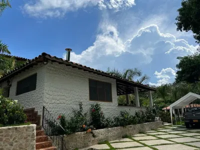 Casa Vivanco, A 3 Cuadras Del Parque Principal Hotel a 